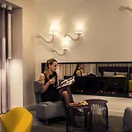 Mercure Montmartre Sacré Coeur Hotel