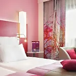 Hotel Mercure Montmartre Sacré Coeur Parigi