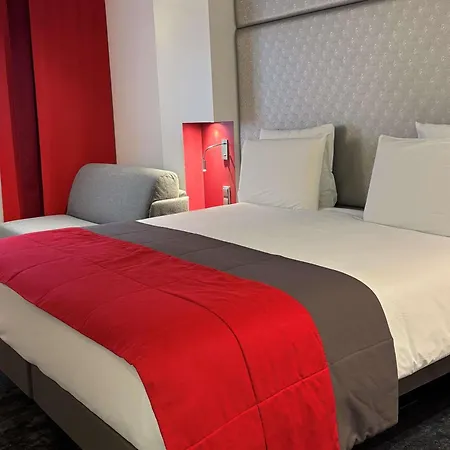 Mercure Montmartre Sacre Coeur Hotel 4*