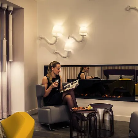 Mercure Montmartre Sacre Coeur Hotel