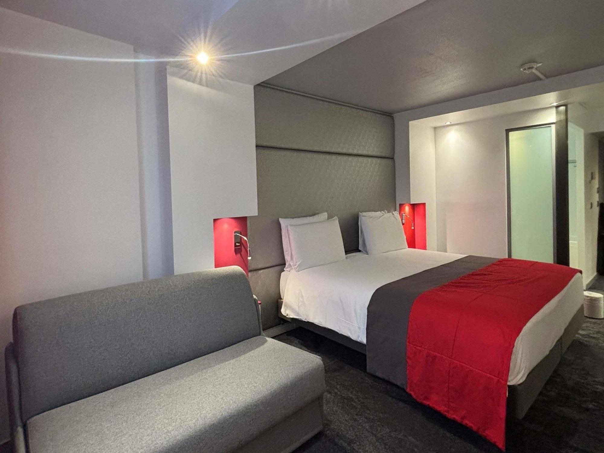 Hotel Mercure Montmartre Sacré Coeur