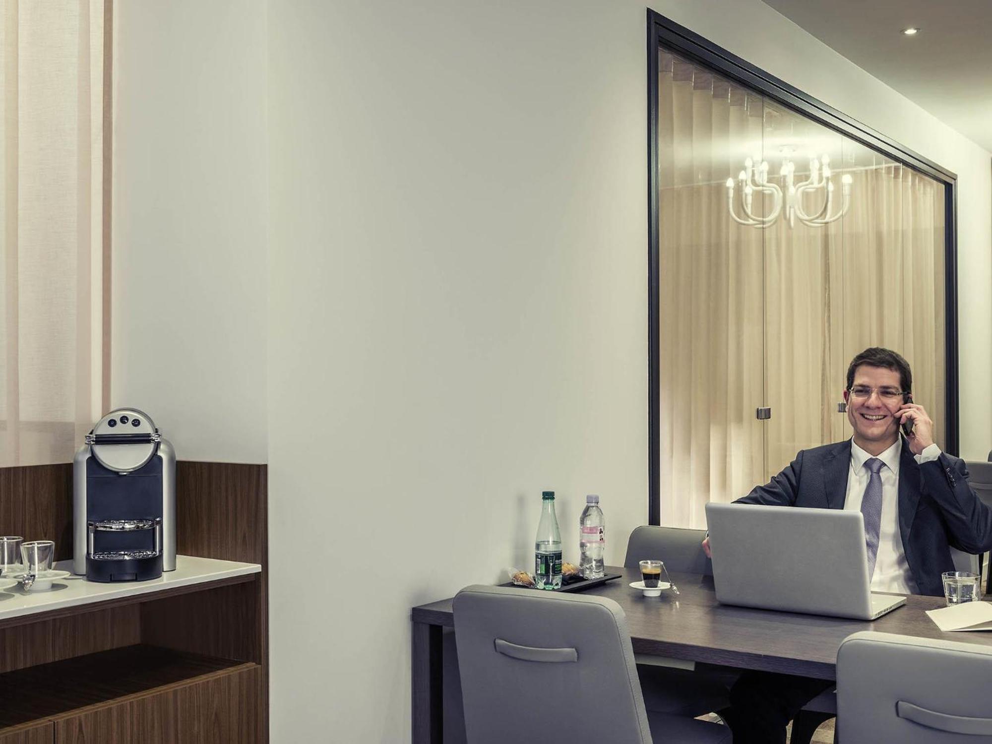 Mercure Montmartre Sacré Coeur 4*