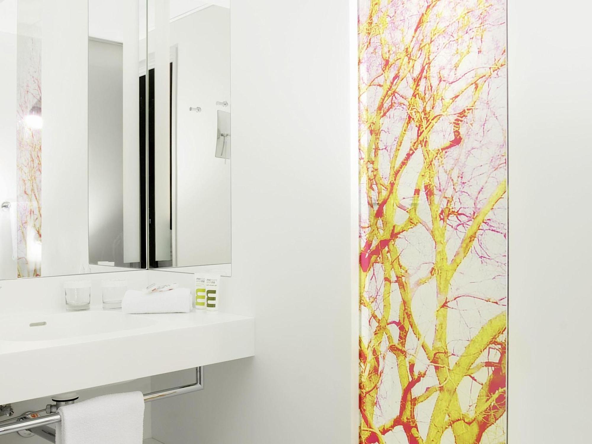 Hotel Mercure Montmartre Sacre Coeur 4*