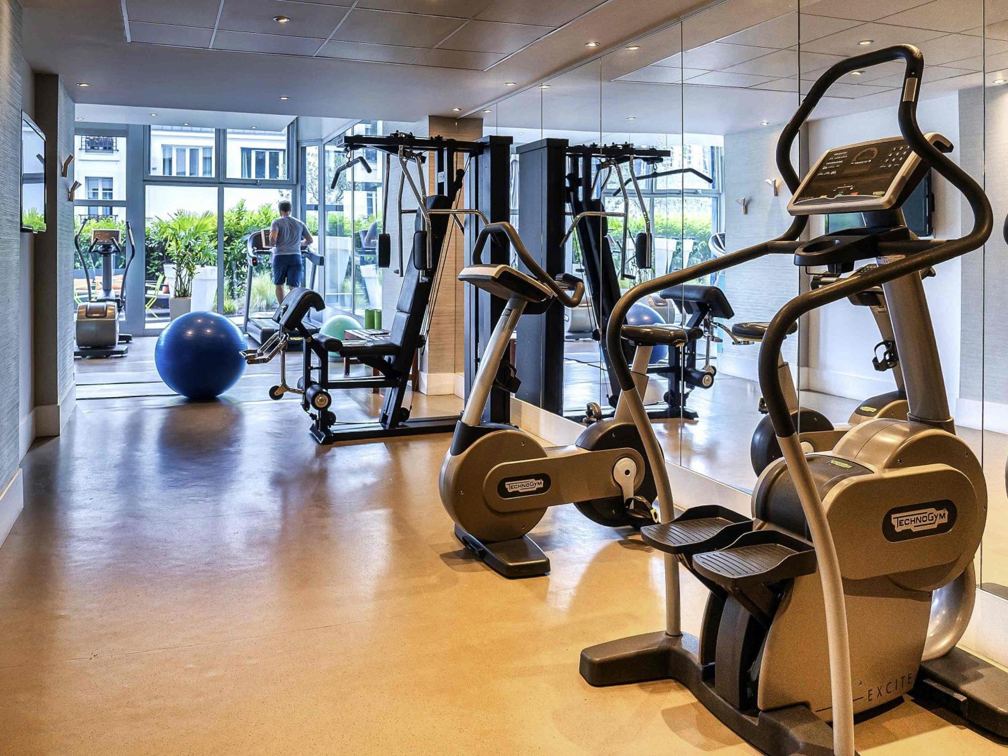Mercure Montmartre Sacre Coeur Hotel 4*
