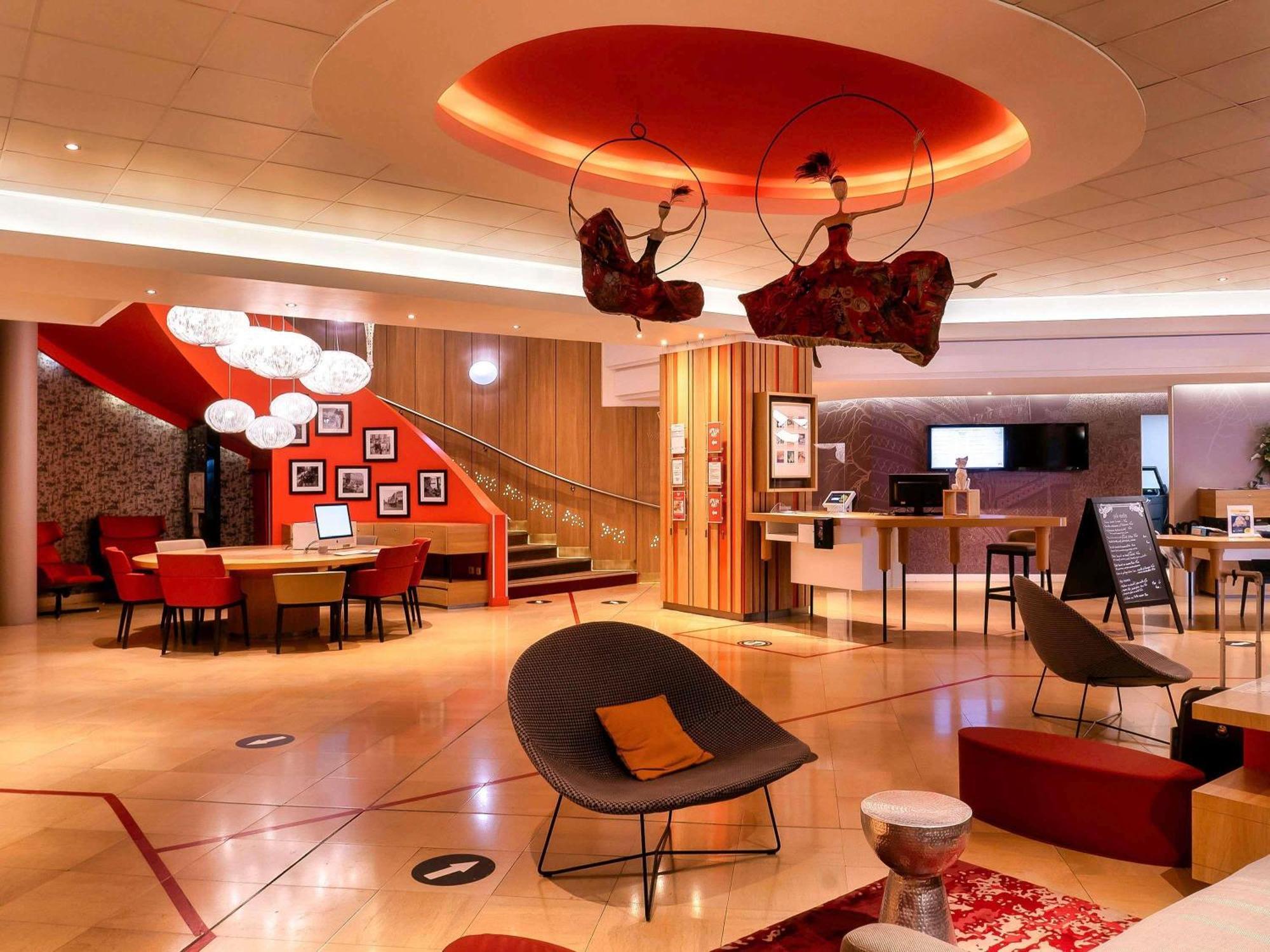 Mercure Montmartre Sacré Coeur Hotel 4*